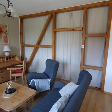 Grosse-ferienwohnung-wa2-100qm-im-erdgeschoss-der-villa-walhall-in-einem-parkaehnlichen-garten Apartamento *