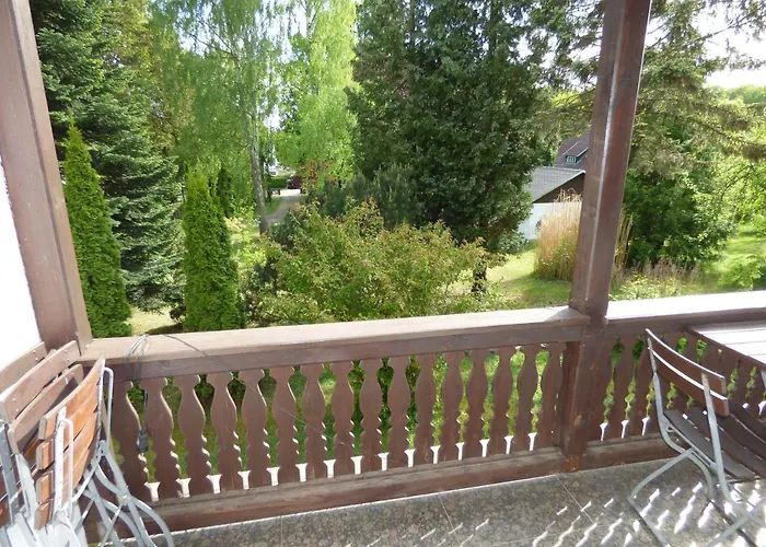 Апартаменти Grosse-ferienwohnung-wa2-100qm-im-erdgeschoss-der-villa-walhall-in-einem-parkaehnlichen-garten